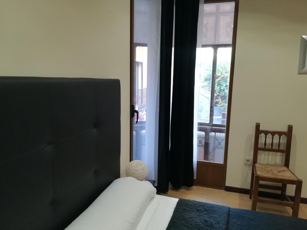 Hostal Palacios Toledo Bagian luar foto