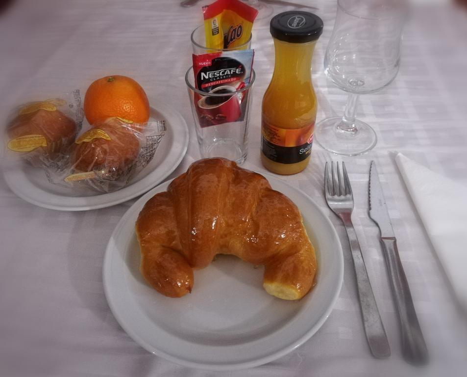 Hostal Palacios Toledo Bagian luar foto