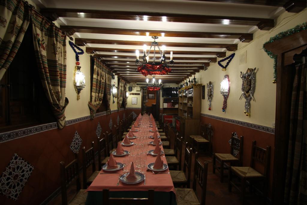 Hostal Palacios Toledo Bagian luar foto